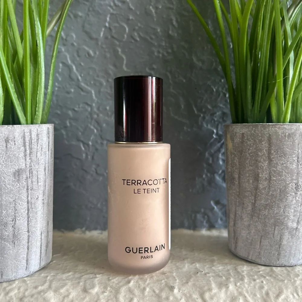 Guerlain Terracotta Le Teint Foundation 24 OC 24 Hour Wear